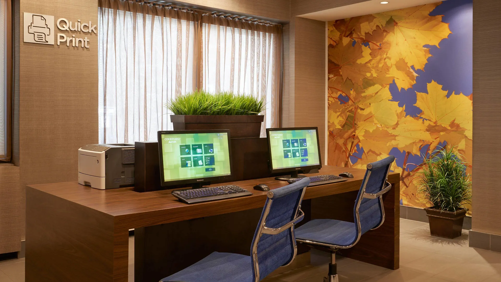 Courtyard By Marriott Toronto Downtown Otel